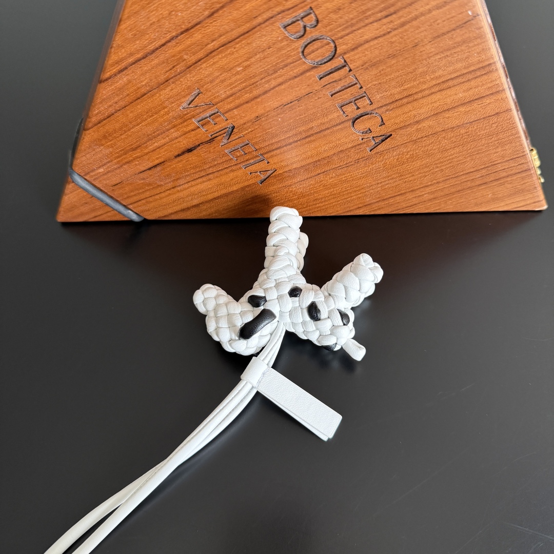 Bottega Veneta Leather Woven Puppy Charm,Cute Dog Bag Charm and Key Chain 8 cmp i1744018401276 382 0 7