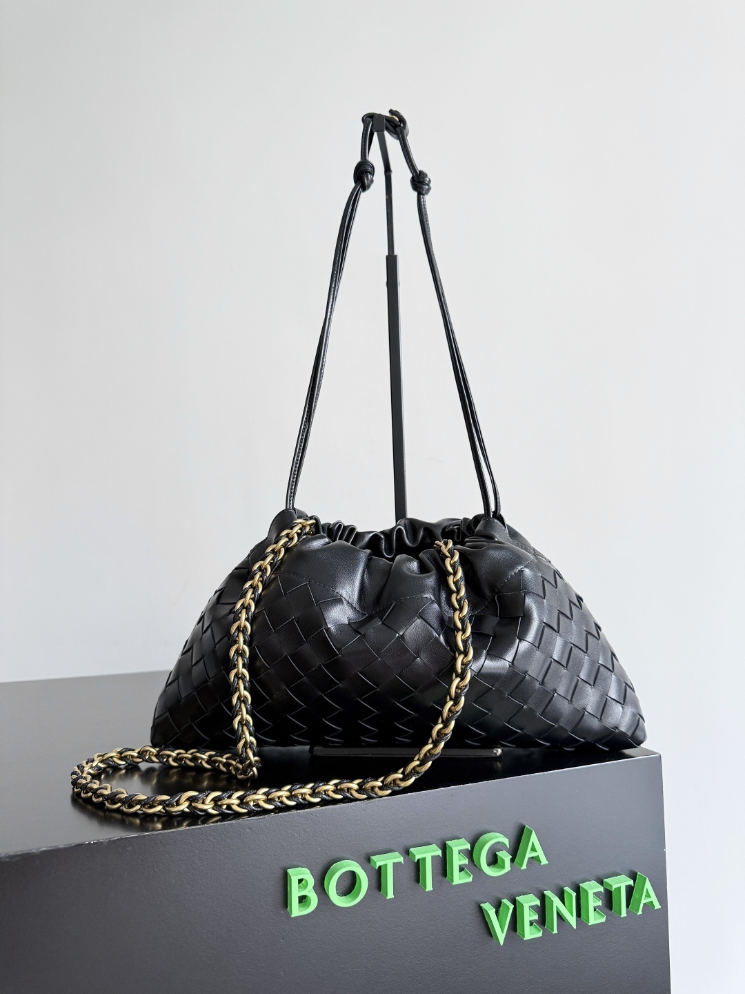 BOTTEGA VENETA 2025新品女士Dustbag Notte手拿包 一经上市就很受欢迎的D