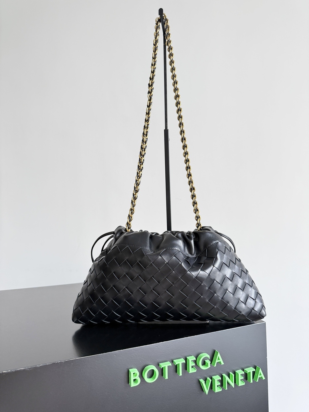 BOTTEGA VENETA 2025新品女士Dustbag Notte手拿包 一经上市就很受欢迎的D