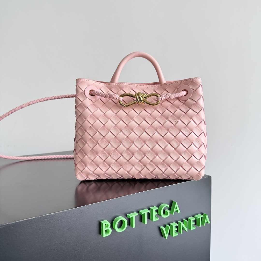 BV的新款Andiamo出货啦‼️真的实火Bottega Veneta 本季推出的新款Andiamo编