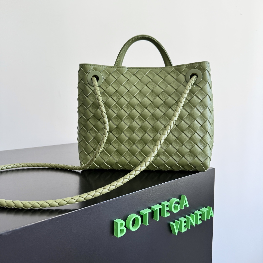 BV的新款Andiamo出货啦‼️真的实火Bottega Veneta 本季推出的新款Andiamo编