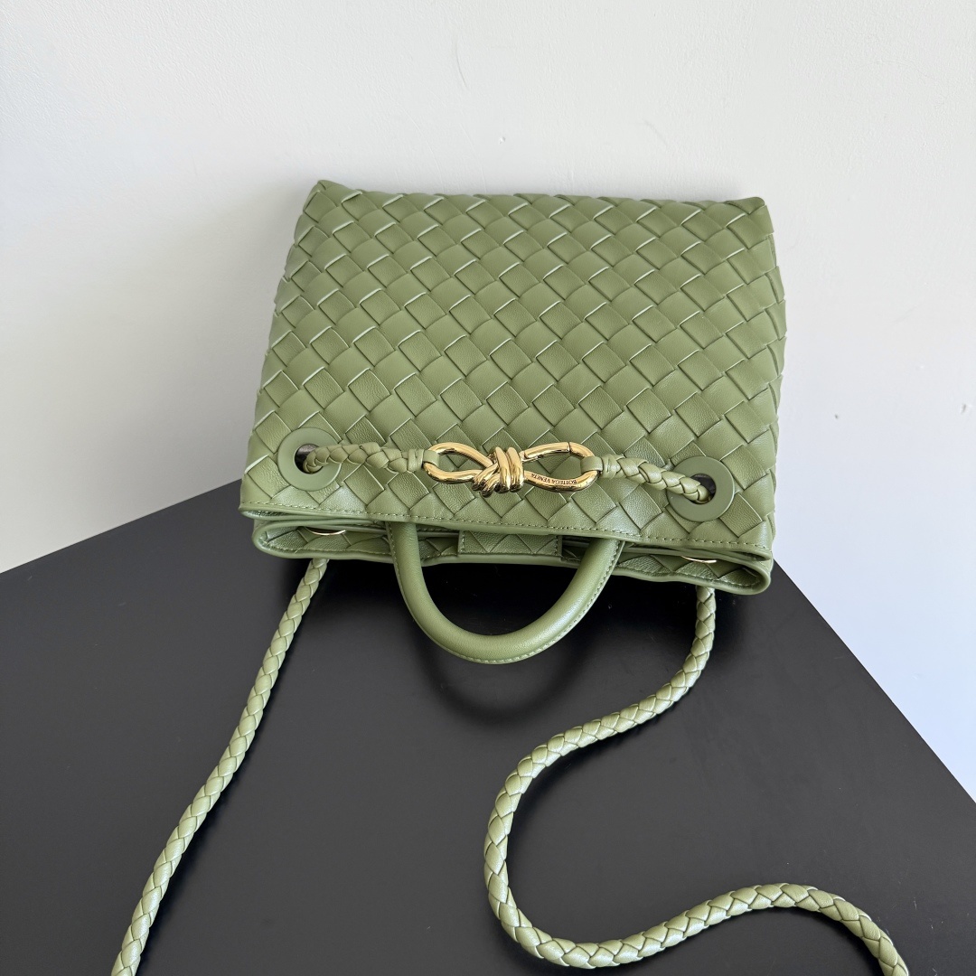 BV的新款Andiamo出货啦‼️真的实火Bottega Veneta 本季推出的新款Andiamo编