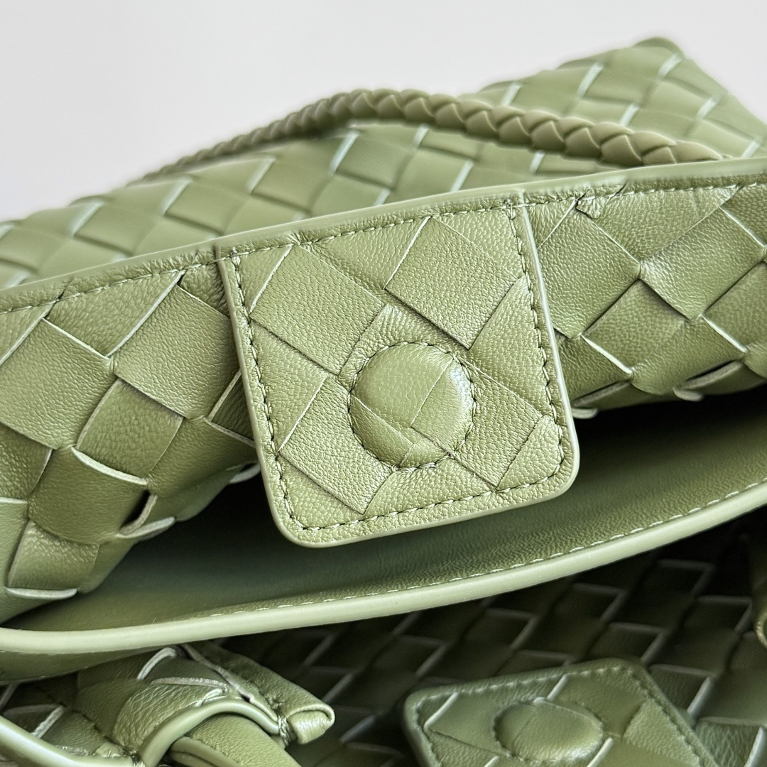 BV的新款Andiamo出货啦‼️真的实火Bottega Veneta 本季推出的新款Andiamo编