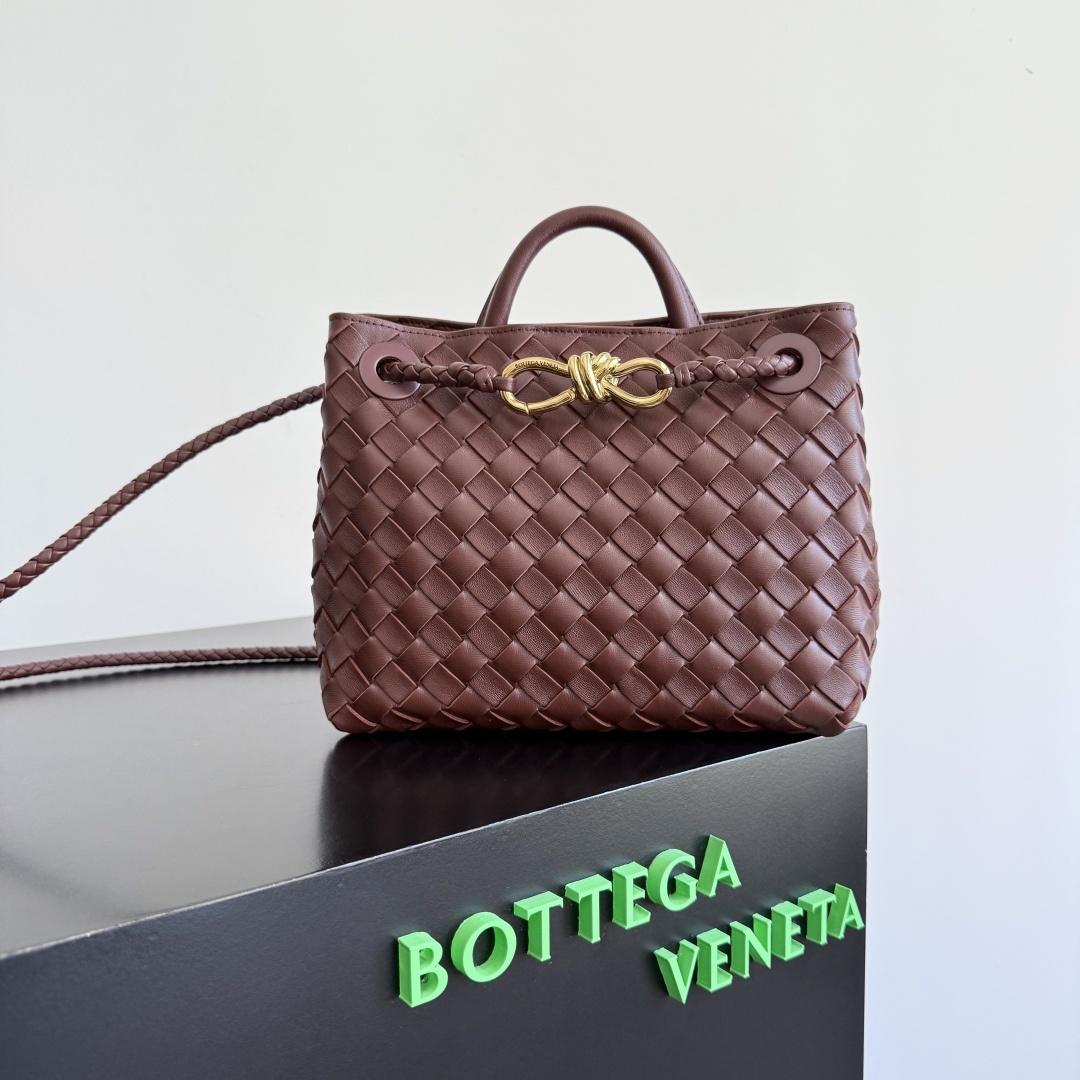 BV的新款Andiamo出货啦‼️真的实火Bottega Veneta 本季推出的新款Andiamo编