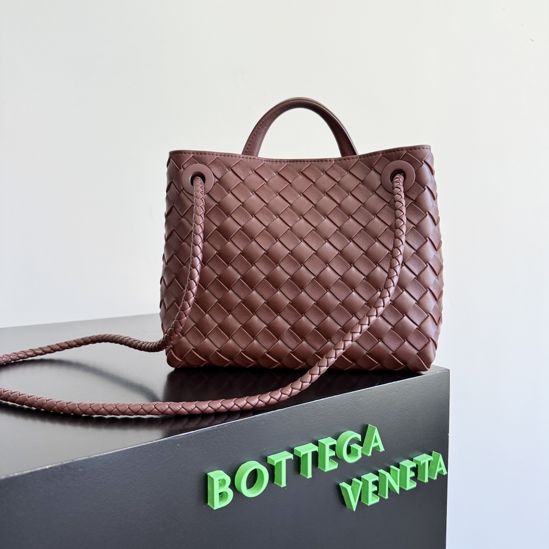 BV的新款Andiamo出货啦‼️真的实火Bottega Veneta 本季推出的新款Andiamo编