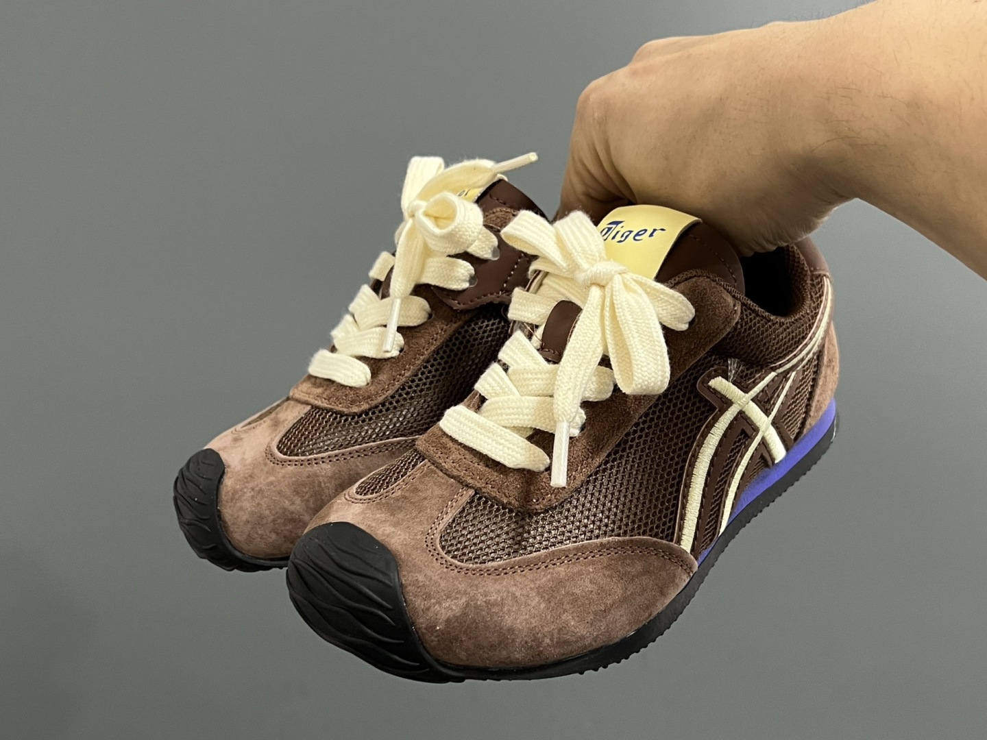 图片[8]-YSS新款网面联名魔术贴儿童运动鞋 尺码：26-37码 透气性网面拼接☁️ 魔术贴设计，穿脱方便✌🏻 橡胶耐磨防滑大底，脚感不言而喻✔️-选品中心