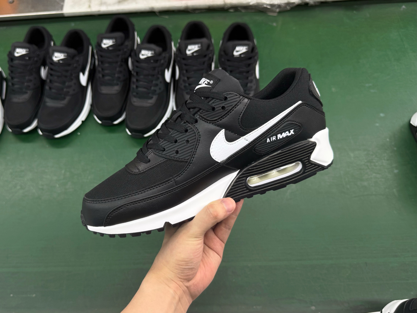 Nike Air Max 90 Black/White - Iconic Style, Supreme Comfort, and Lasting Impact 4 cmp i1758306001161 6753 0 2