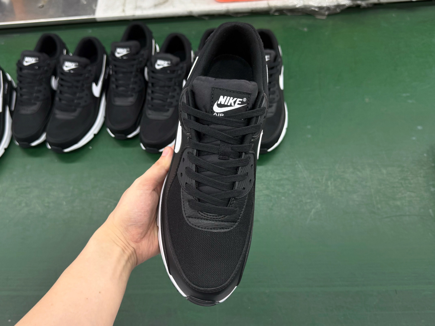 Nike Air Max 90 Black/White - Iconic Style, Supreme Comfort, and Lasting Impact 3 cmp i1758306001870 3611 0 1