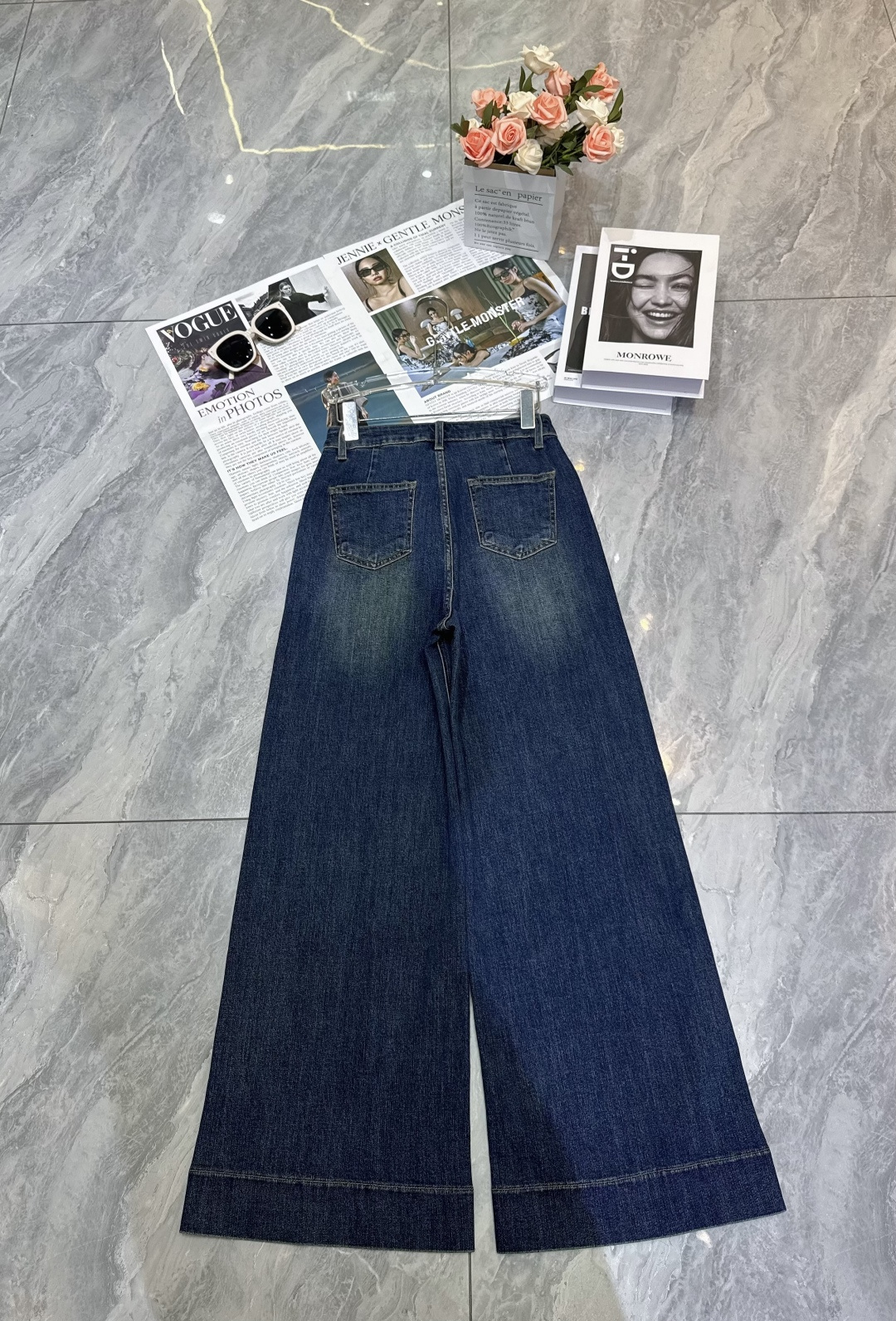 “High-End Quality Women’s Heavy-Pound Jeans: Classic, Retro, High-Waist Style for Long Legs” - 图片 8