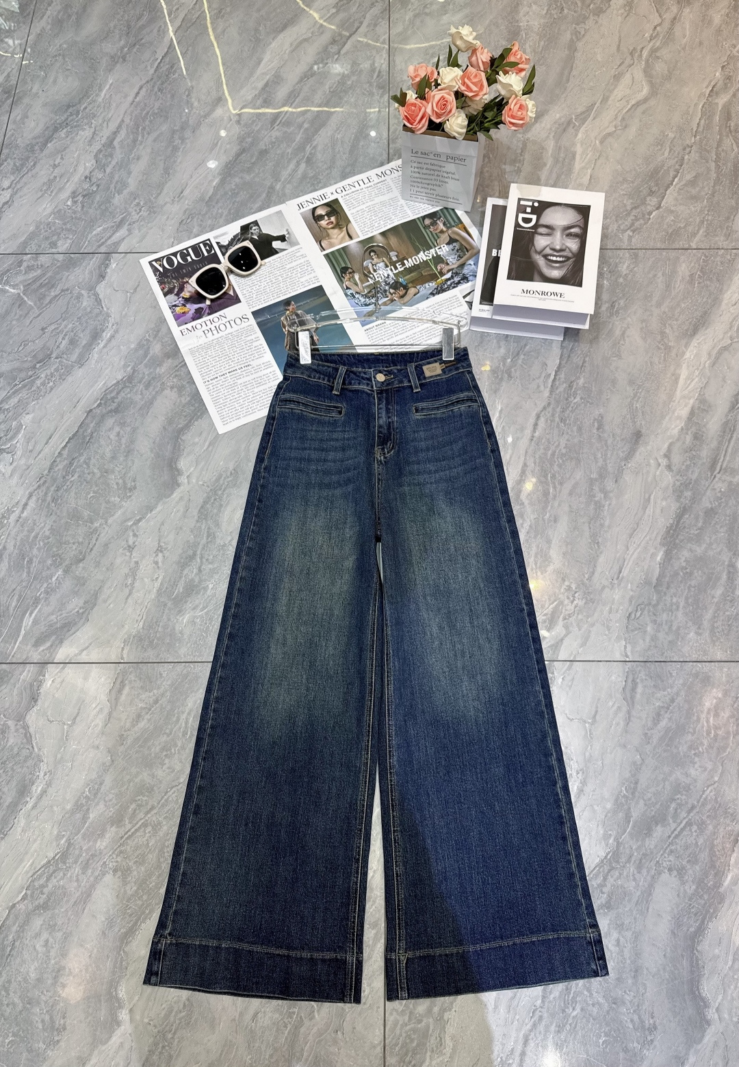 “High-End Quality Women’s Heavy-Pound Jeans: Classic, Retro, High-Waist Style for Long Legs” - 图片 6