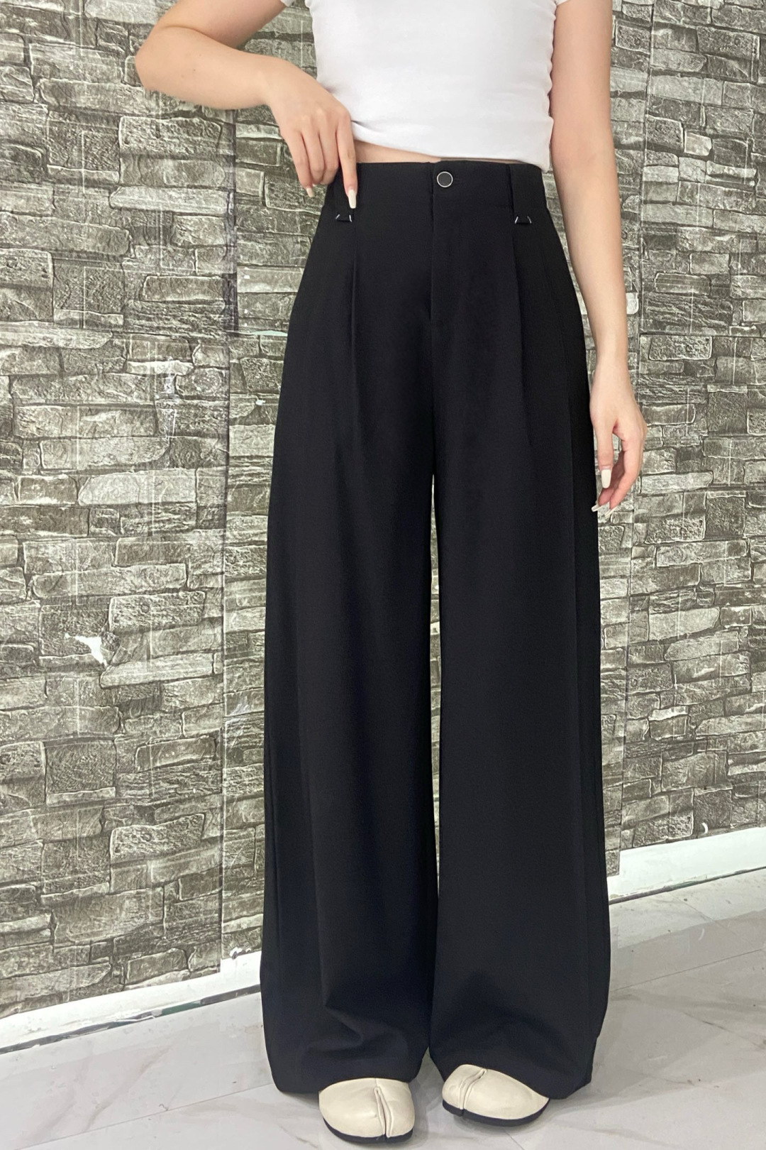 “High-Quality Women’s Suit Packaged with MM6 Blasts: Sense and Sweetness” - 图片 5