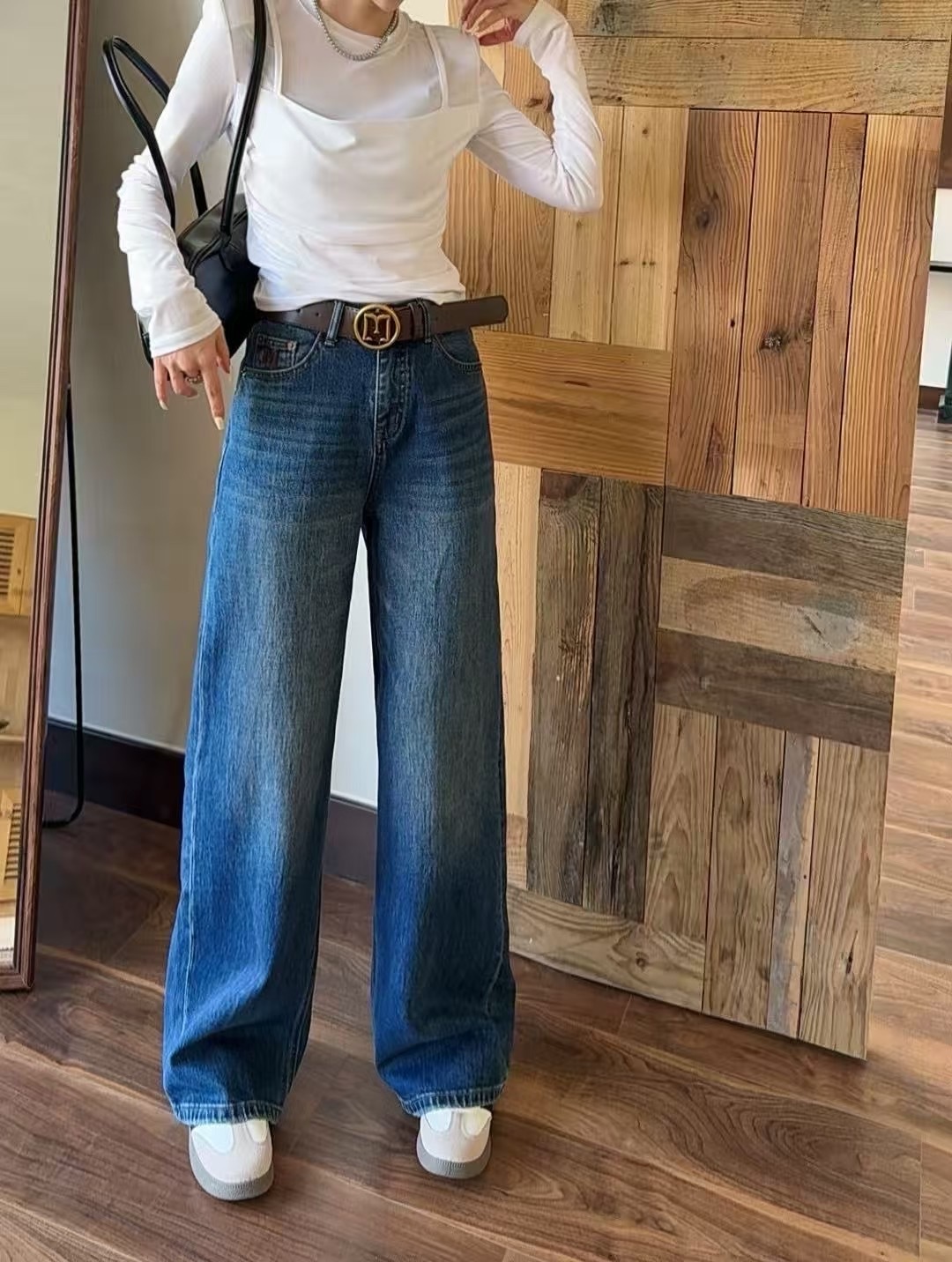 Title: High-End Women’s Clothes with Western Influence and Aerobics Design in Various Sizes. - 图片 4