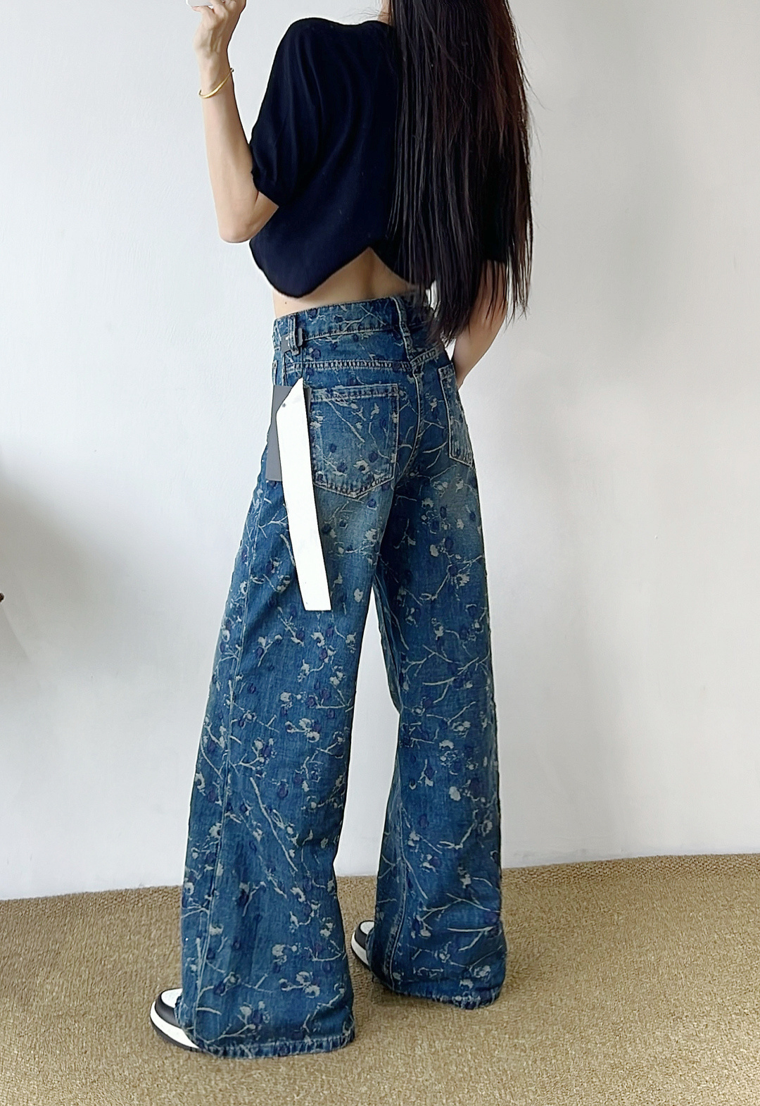 “High-Quality Women’s Clothes with Packer B’s Heavy Pocketed Cows – Unique Cowboy Fabric Styles” - 图片 4