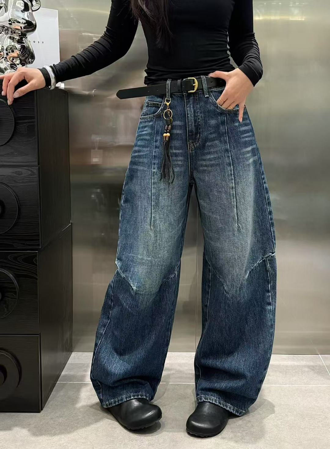 “YSL-Explosive Machete Jeans: High-Quality Women’s Suit with Unique Machete Contours and Water-Washing Effect” - 图片 5