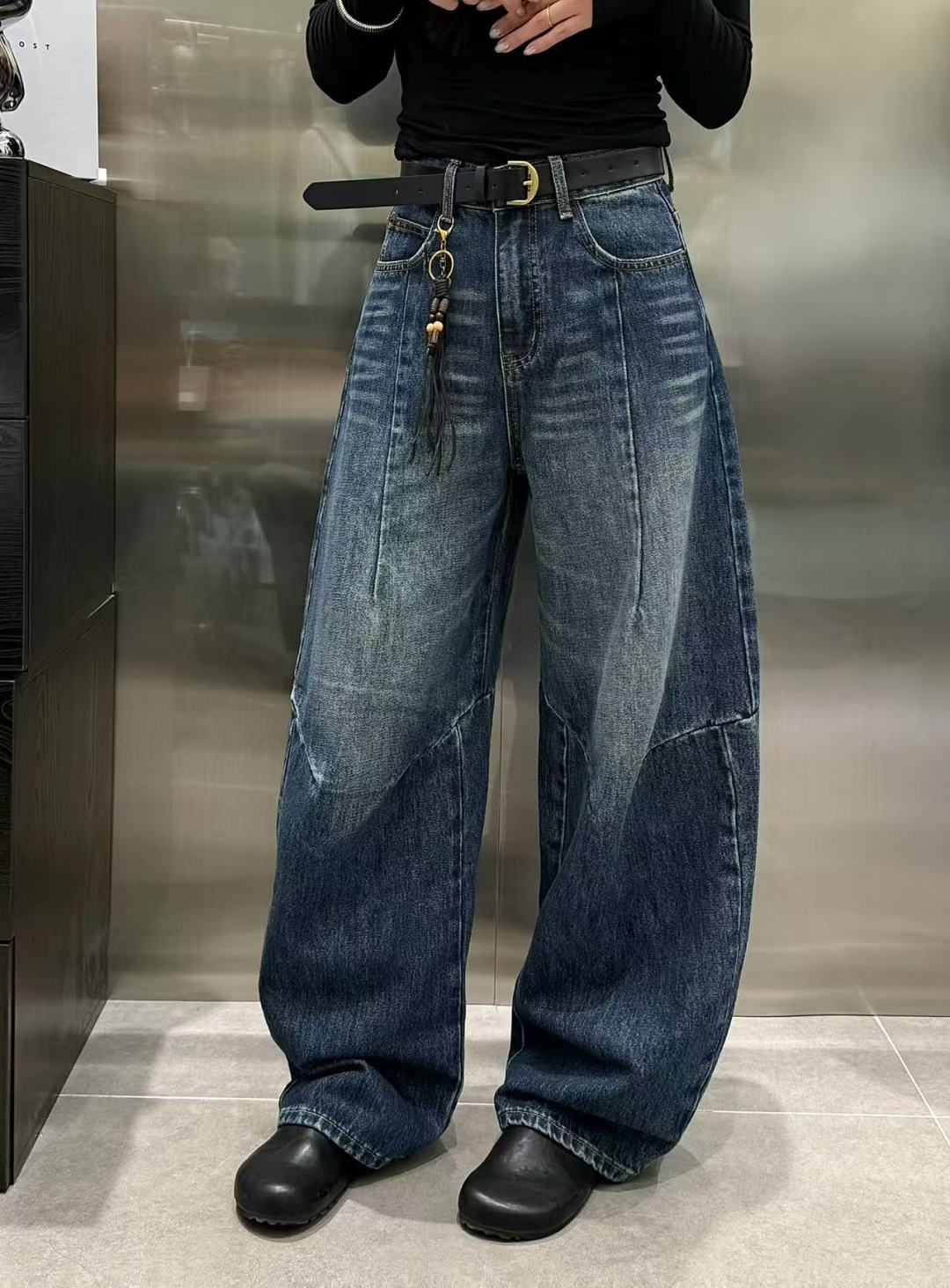 “YSL-Explosive Machete Jeans: High-Quality Women’s Suit with Unique Machete Contours and Water-Washing Effect” - 图片 3