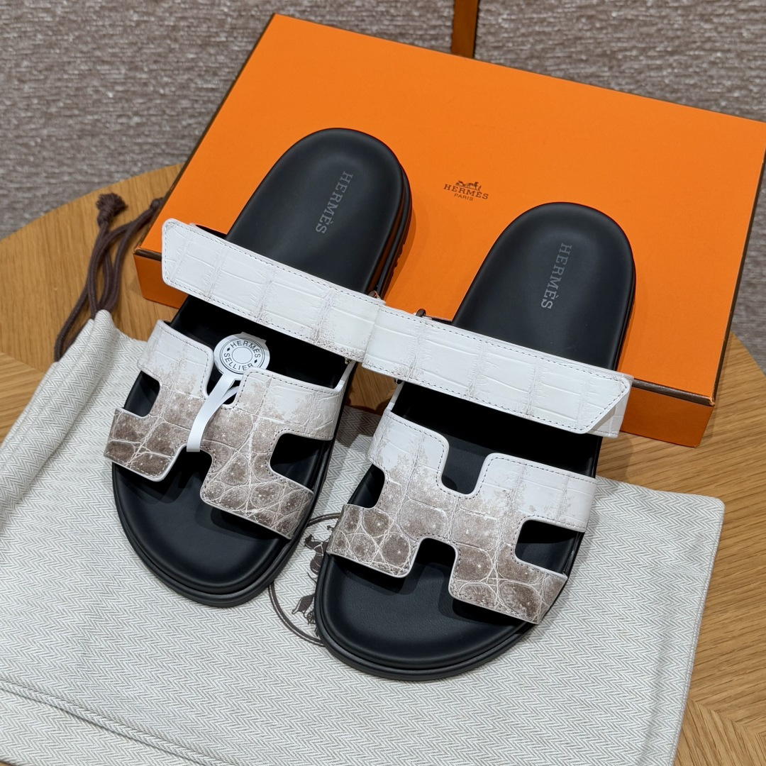 HERMES 🐊 Chypre サンダル レディース トングサンダル 春秋用 ファッション定番 クロコダイルレザー 希少レザー