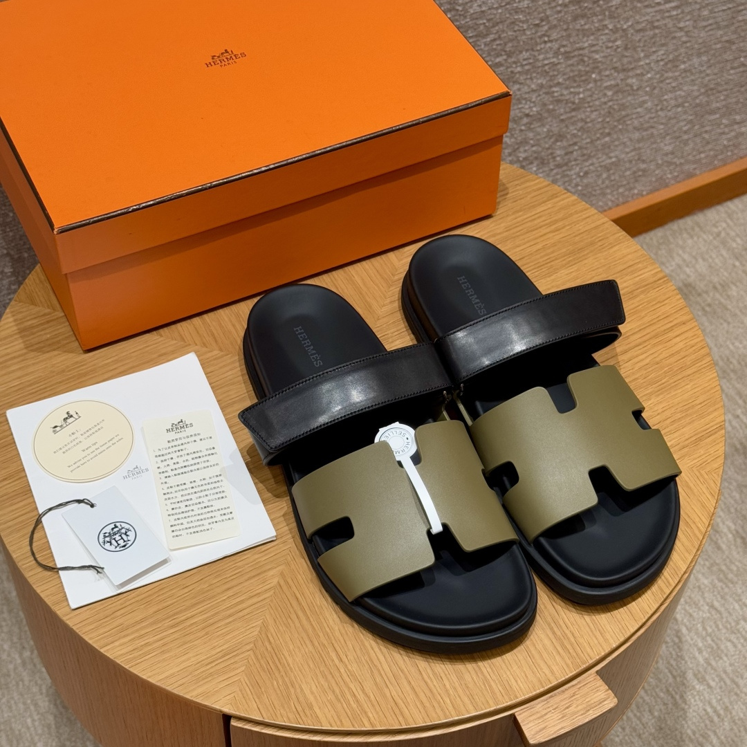 에르메스 시프레 램스킨 블랙 그린 샌들 레플리카 8316
