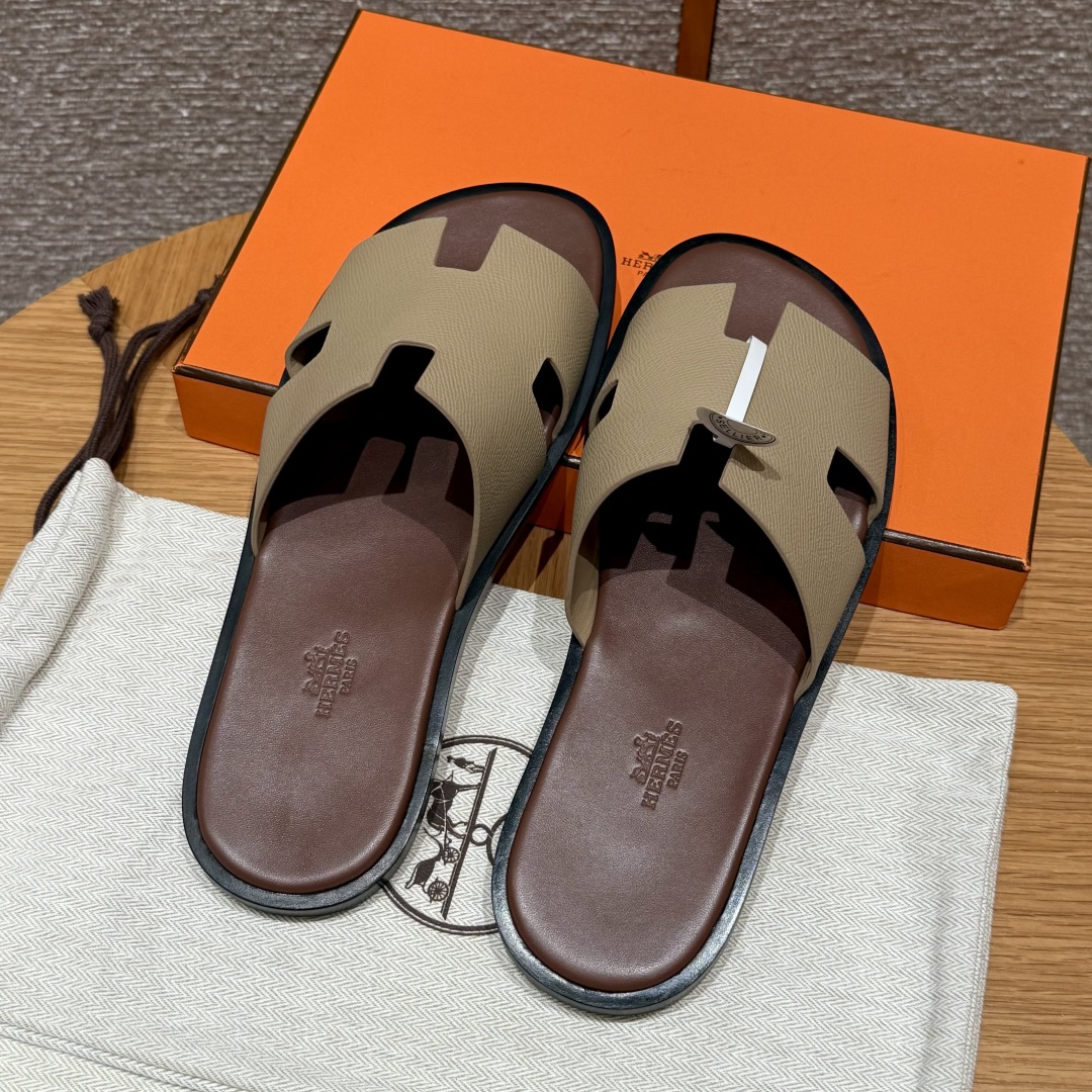 Hermès Men's Trench Gray Epsom Calfskin Leather Handmade Slippers 8 cmp i1742468102265 8200 0 6