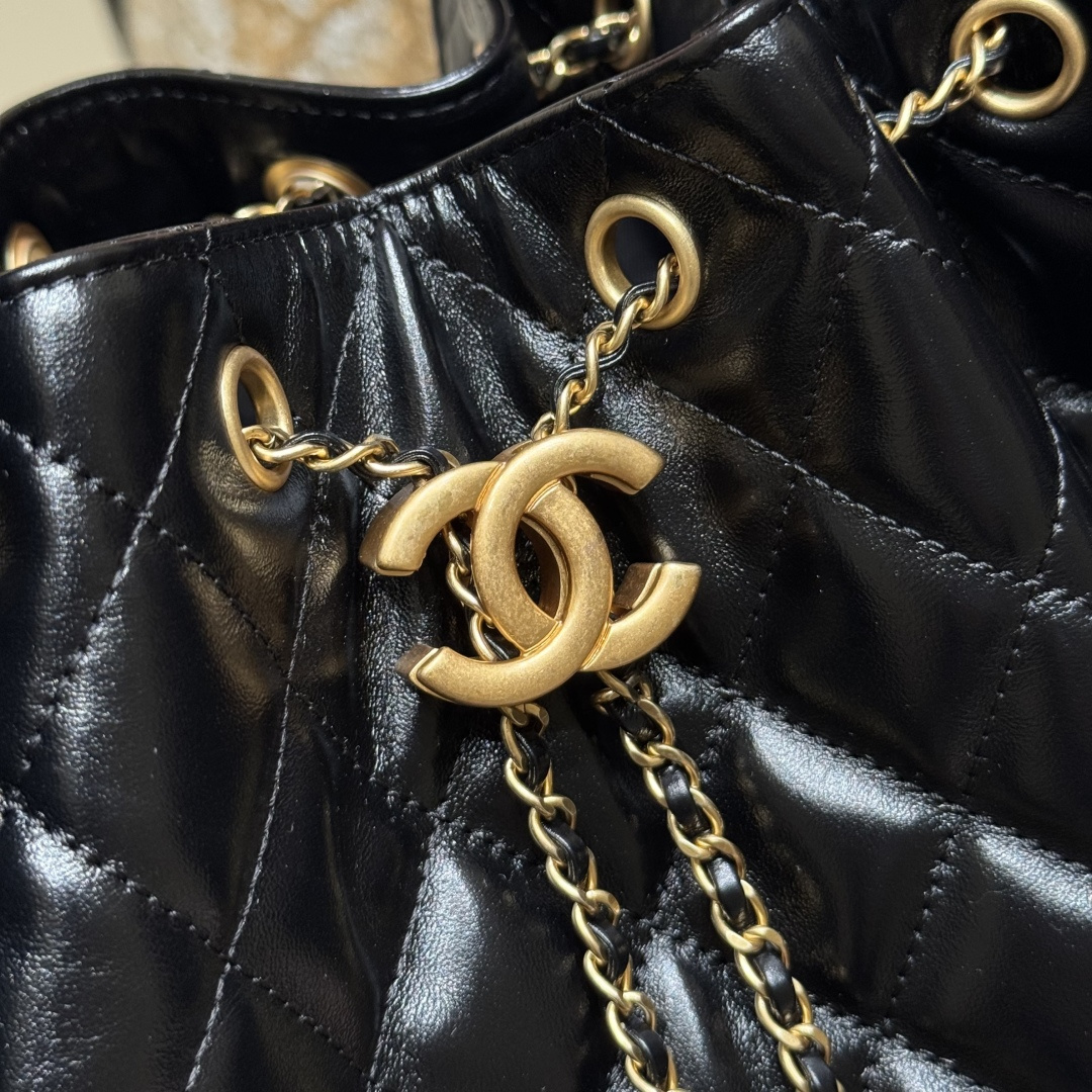 Bolso hobo para axilas popular de la serie de principios de primavera 25C, el modelo en la feria, ¡muy difícil de compr…