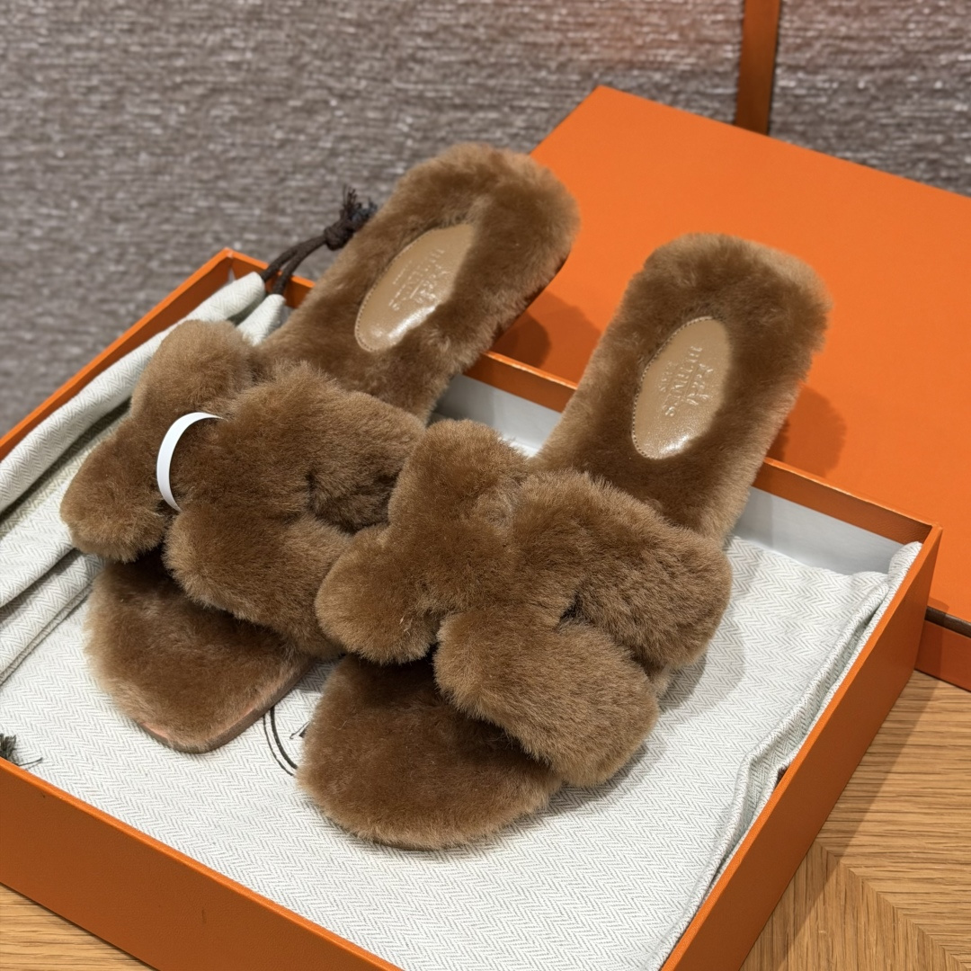 HERMES Oran サンダル ムートン レザー レディース 春秋用 ファッション クラシック