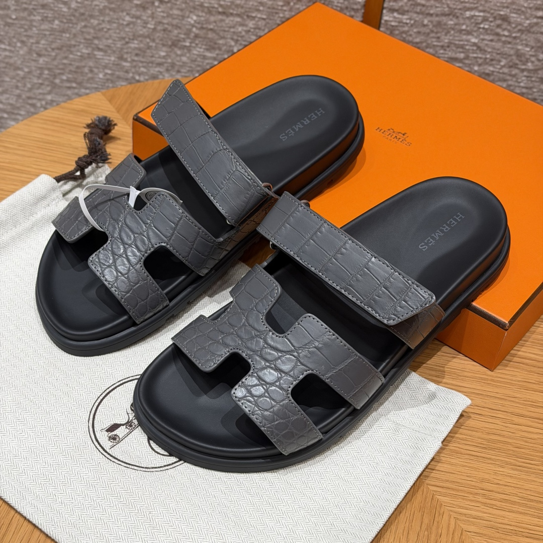 HERMES 🐊 Chypre サンダル レディース トングサンダル 春秋用 ファッション定番 クロコダイルレザー 希少レザー