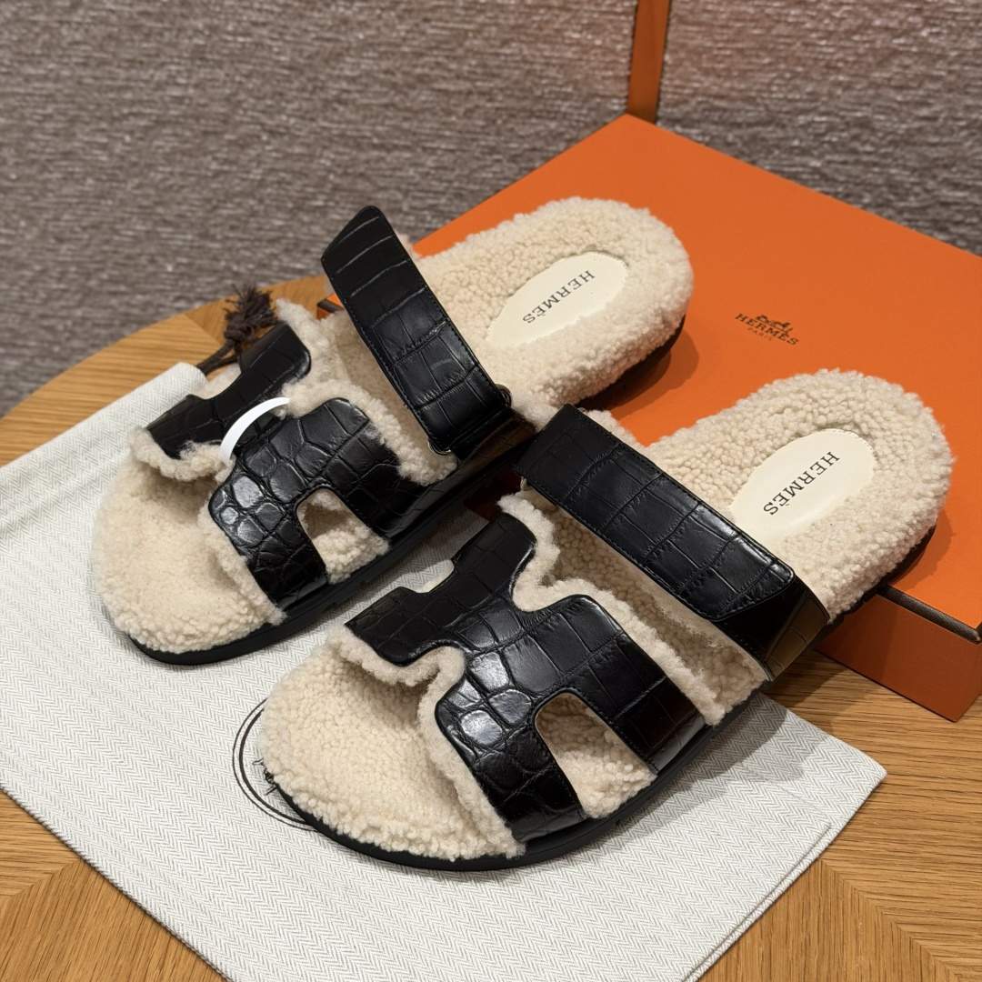 HERMES 🐊 Chypre サンダル レディース トングサンダル 春秋用 ファッション クラシック クロコダイルレザー 希少レザー