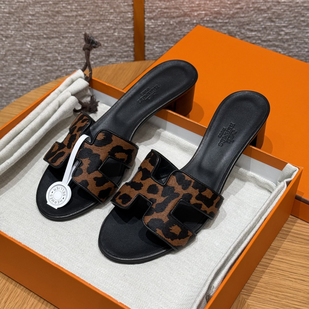 HERMES Oasis Epsom Slippers effen teenslippers dames lente-herfst mode klassiek