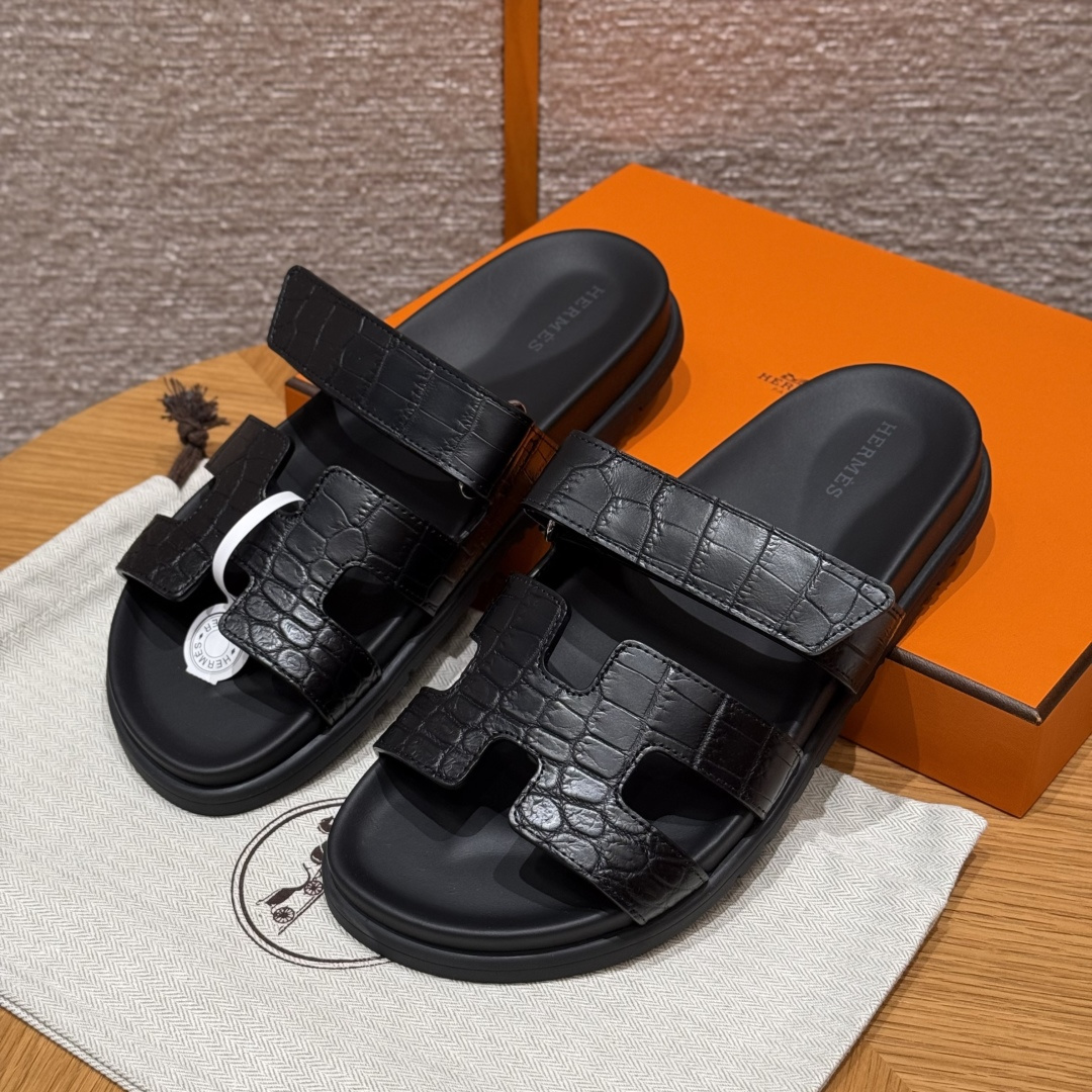 HERMES 🐊 Chypre サンダル レディース トングサンダル 春秋用 ファッション定番 クロコダイルレザー 希少レザー