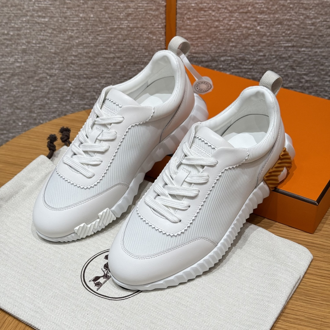 Hermes Bouncing klassiek model volledig vernieuwd damesmodel  klein kalfsleer en suède geitenleer sportschoenen
