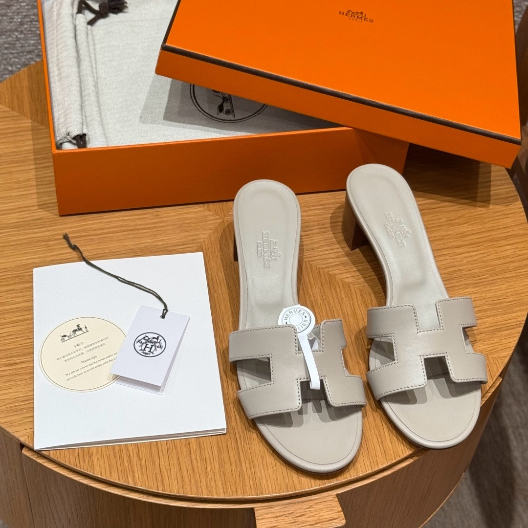 HERMES Oasis Epsom Slippers Plat Effen Eenbandslippers Dames Lente/Herfst Mode Klassiek