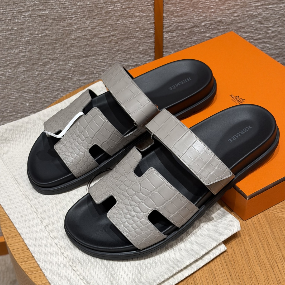 HERMES 🐊 Chypre サンダル レディース メンズ 春秋用 ファッション クラシック クロコダイルレザー 希少レザー