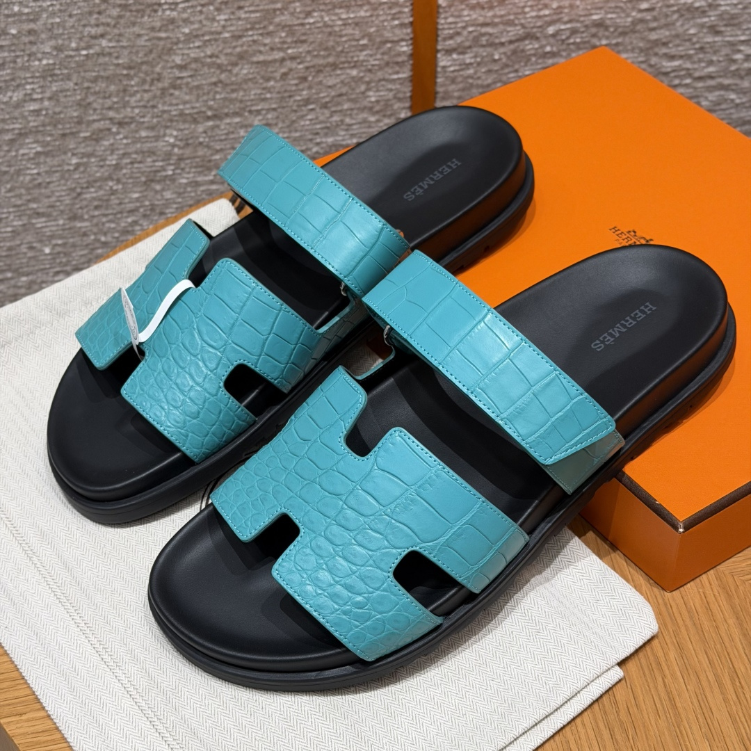 HERMES 🐊 Chypre サンダル ワンストラップサンダル メンズ 春秋用 ファッション定番 クロコダイルレザー 希少レザー