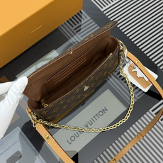 【渠道版】M81911 Wallet On Chain Ivy 手袋取材 Monogram 帆布,灵感源自千禧年代诞生的 【渠道版】M81911 Wallet On Chain Ivy 手袋取材 Monogram 帆布,灵感源自千禧年代诞生的