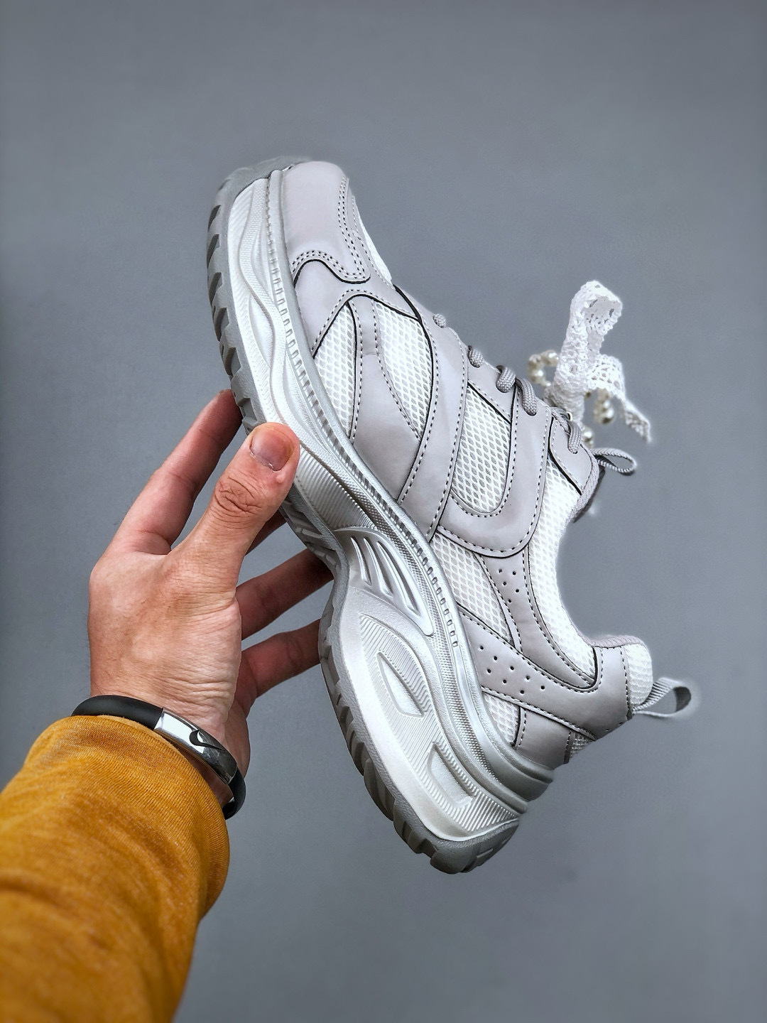 Gucci Chunky Low-Top Sneakers with Pearl Chain and Lace Detail - Stylish and Chic 6 cmp i1745952784192 9814 0 4