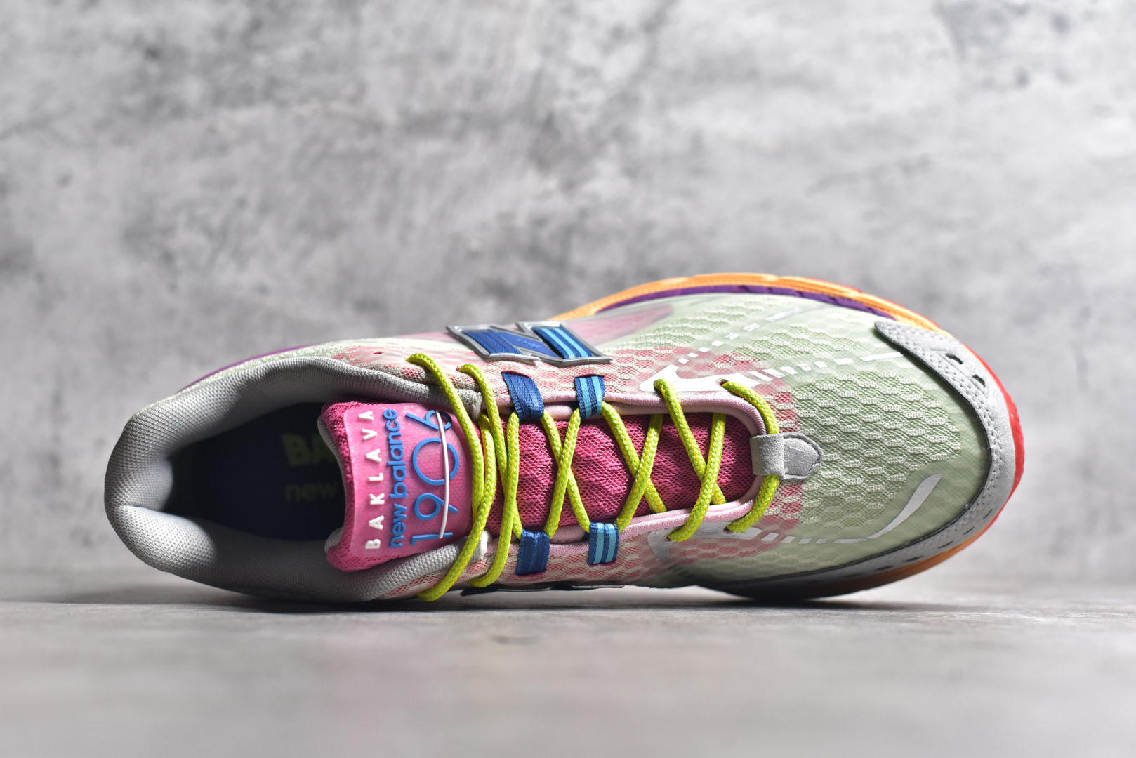 图片[4]-#New Balance NB新百伦系列复古老爹风休闲运动慢跑鞋 采用轻质牛剖革拼接透气网眼衬垫织物鞋面材质 T-Beam大底提供足步弓支撑 保持步态稳定 后跟搭载外露缓震胶 网眼衬垫通过不规律的色块实现做旧的美感 泛黄的鞋底更是进一步增添了复古气息 货号：M1906RKL 尺码：36 37 37.5 38 38.5 39.5 40 40.5 41.5 42 42.5 43 44 45-选品中心