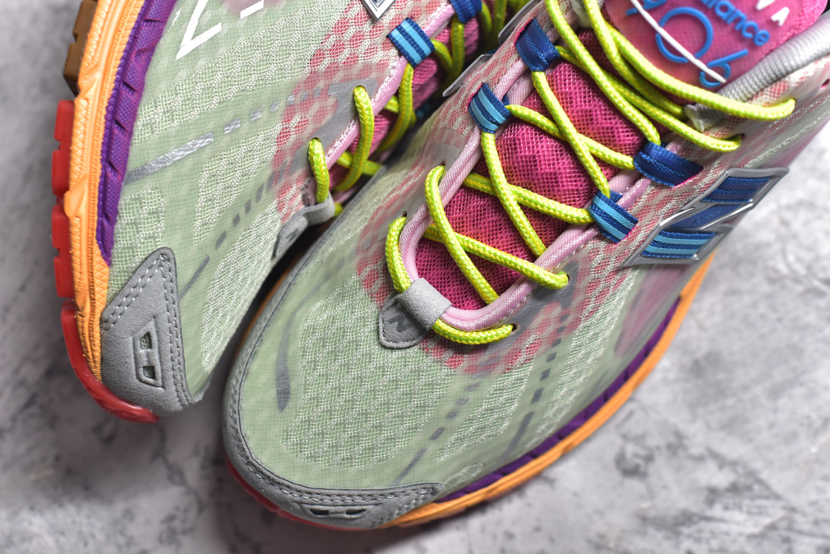 图片[8]-#New Balance NB新百伦系列复古老爹风休闲运动慢跑鞋 采用轻质牛剖革拼接透气网眼衬垫织物鞋面材质 T-Beam大底提供足步弓支撑 保持步态稳定 后跟搭载外露缓震胶 网眼衬垫通过不规律的色块实现做旧的美感 泛黄的鞋底更是进一步增添了复古气息 货号：M1906RKL 尺码：36 37 37.5 38 38.5 39.5 40 40.5 41.5 42 42.5 43 44 45-选品中心