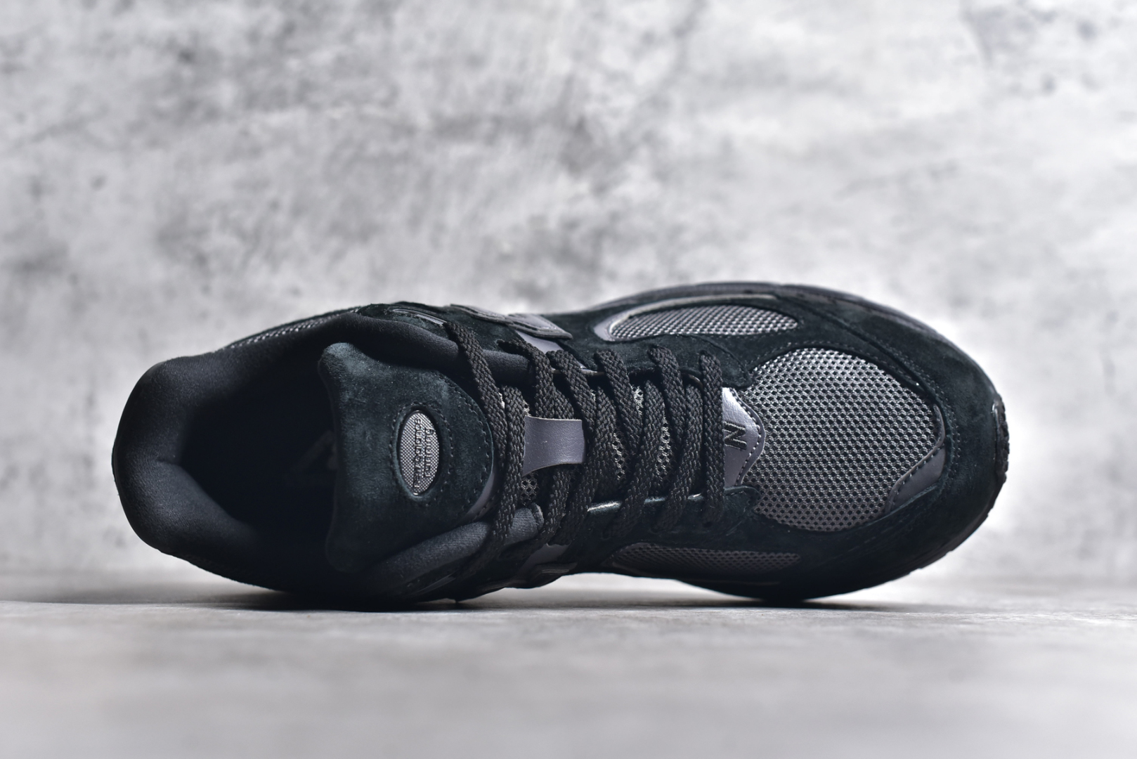 图片[4]-#New Balance WL2002 复古休闲跑步鞋 M2002RBL全新批次 细节材料升级，鞋款延续了经典科技，升级版N-ERGY缓震物料机能与材质上脚太舒适了，鞋面的柔软麂皮搭配尼龙网布，特别透气而且还复古感，不管是搭配牛仔裤还工装裤都是百搭！尺码：36 37 37.5 38 38.5 39 40 40.5 41 42 42.5 43 44 45 46.5-选品中心