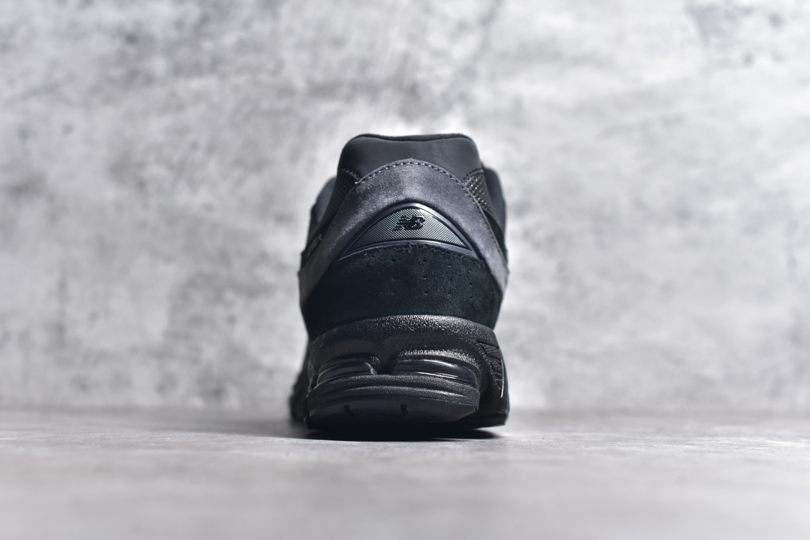 图片[5]-#New Balance WL2002 复古休闲跑步鞋 M2002RBL全新批次 细节材料升级，鞋款延续了经典科技，升级版N-ERGY缓震物料机能与材质上脚太舒适了，鞋面的柔软麂皮搭配尼龙网布，特别透气而且还复古感，不管是搭配牛仔裤还工装裤都是百搭！尺码：36 37 37.5 38 38.5 39 40 40.5 41 42 42.5 43 44 45 46.5-选品中心
