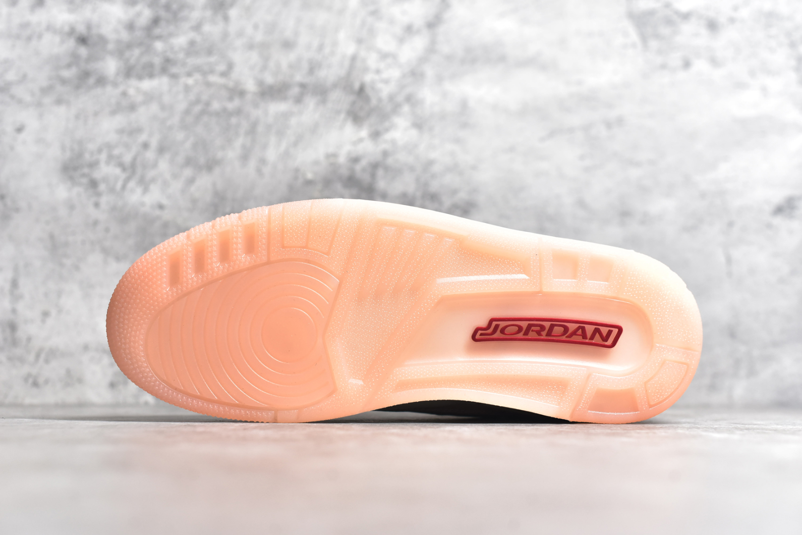 图片[6]-#Air Jordan 3 Retro \” Valentine\’s Day\” AJ3乔3 文化篮球鞋 HJ0178-600 国内一线大厂OG出品 匠心打造 原厂皮料原厂数据 全新纸板 模具打造 外贸 平台高端零售专供品质 品质毋庸置疑 一眼正品既视感 细节均已解码 尺码：36 36.5 37.5 38 38.5 39 40 40.5 41 42 42.5 43 44 44.5-选品中心