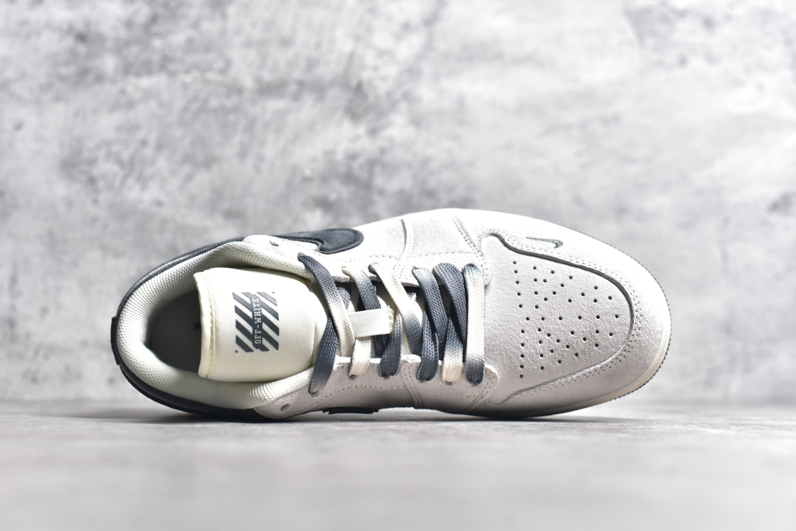 图片[4]-#Air Jordan 1 Low AJ1 乔1 OF联名-全猪八水泥灰标 高端定制 低帮复古篮球鞋 DM9188-002 #定制鞋盒 大厂纯原品质出货 超高清洁度 皮料切割干净无任何毛边 细节完美 尺码：36 36.5 37.5 38 38.5 39 40 40.5 41 42 42.5 43 44 44.5 45-选品中心