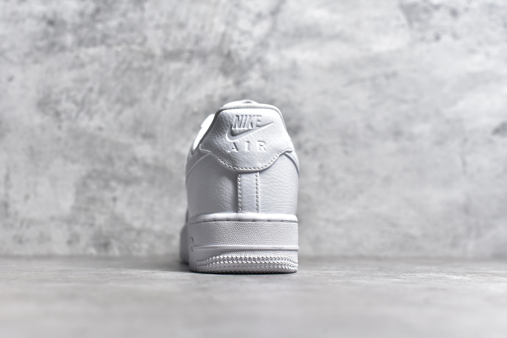 图片[5]-#Air Force 1 Low 万圣节白色 原楦头原纸板 打造纯正空军版型 #专注外贸渠道 全掌内置蜂窝气垫 #原盒配件 原厂中底钢印、拉帮完美 官方同步上架 货号：IB4025-100 尺码：36 36.5 37.5 38 38.5 39 40 40.5 41 42 42.5 43 44 44.5 45-选品中心