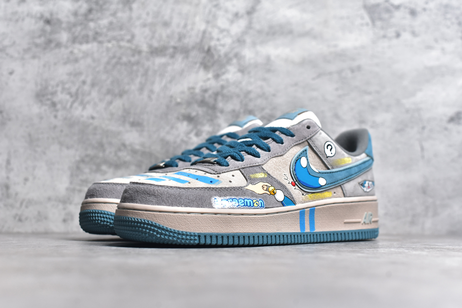 图片[2]-#NK Air Force 1\’07 Low \”Time Machine\” 时光机 空军一号低帮休闲运动板鞋 ZB2112-666 #在哆啦 A 梦那神奇的四次元口袋里，时光机无疑是最令人心驰神往的宝物之一。它静静地停放在那里，蓝白相间的机身散发着神秘的气息，仿佛在诉说着无数关于过去、现在与未来的故事 尺码：36 36.5 37.5 38 38.5 39 40 40.5 41 42 42.5 43 44 44.5 45-选品中心