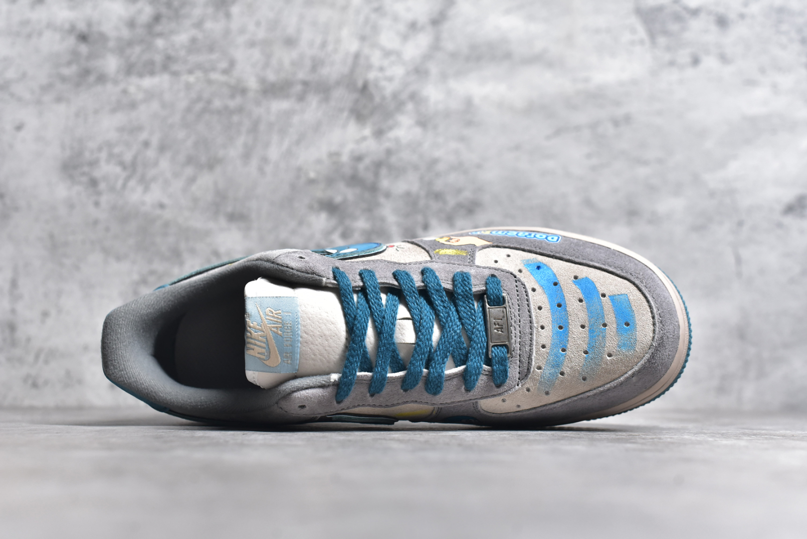 图片[4]-#NK Air Force 1\’07 Low \”Time Machine\” 时光机 空军一号低帮休闲运动板鞋 ZB2112-666 #在哆啦 A 梦那神奇的四次元口袋里，时光机无疑是最令人心驰神往的宝物之一。它静静地停放在那里，蓝白相间的机身散发着神秘的气息，仿佛在诉说着无数关于过去、现在与未来的故事 尺码：36 36.5 37.5 38 38.5 39 40 40.5 41 42 42.5 43 44 44.5 45-选品中心