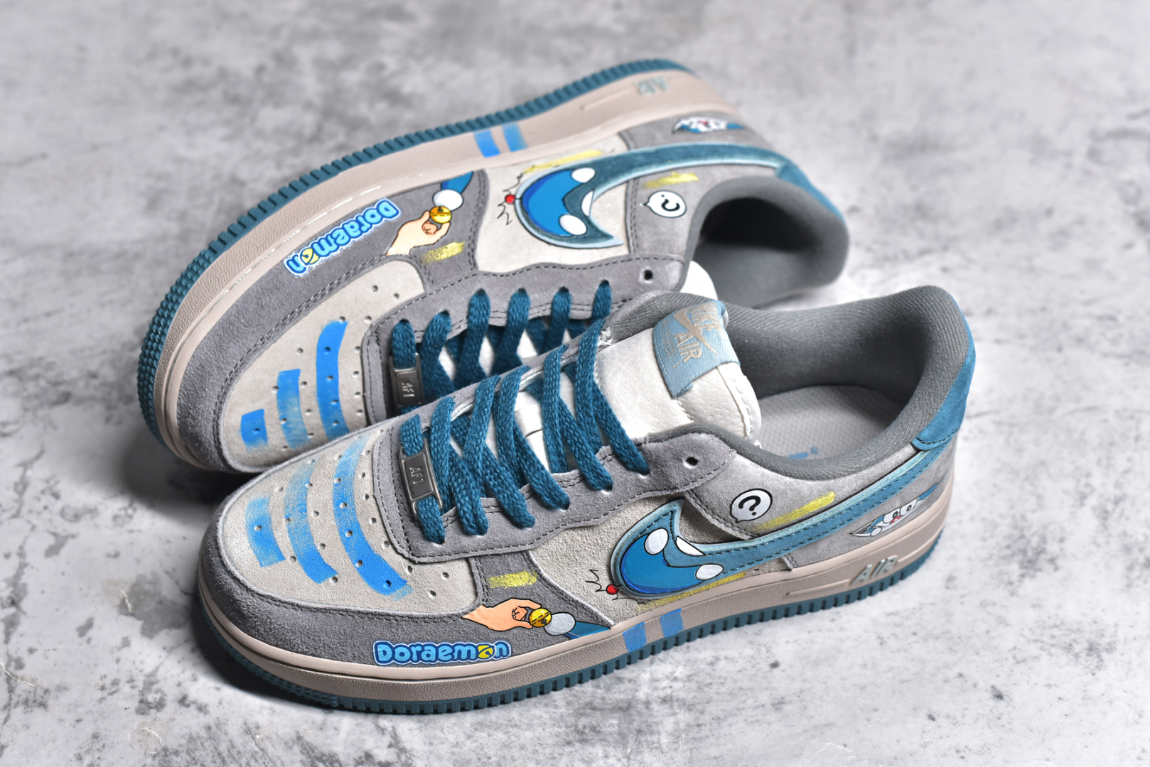 图片[7]-#NK Air Force 1\’07 Low \”Time Machine\” 时光机 空军一号低帮休闲运动板鞋 ZB2112-666 #在哆啦 A 梦那神奇的四次元口袋里，时光机无疑是最令人心驰神往的宝物之一。它静静地停放在那里，蓝白相间的机身散发着神秘的气息，仿佛在诉说着无数关于过去、现在与未来的故事 尺码：36 36.5 37.5 38 38.5 39 40 40.5 41 42 42.5 43 44 44.5 45-选品中心