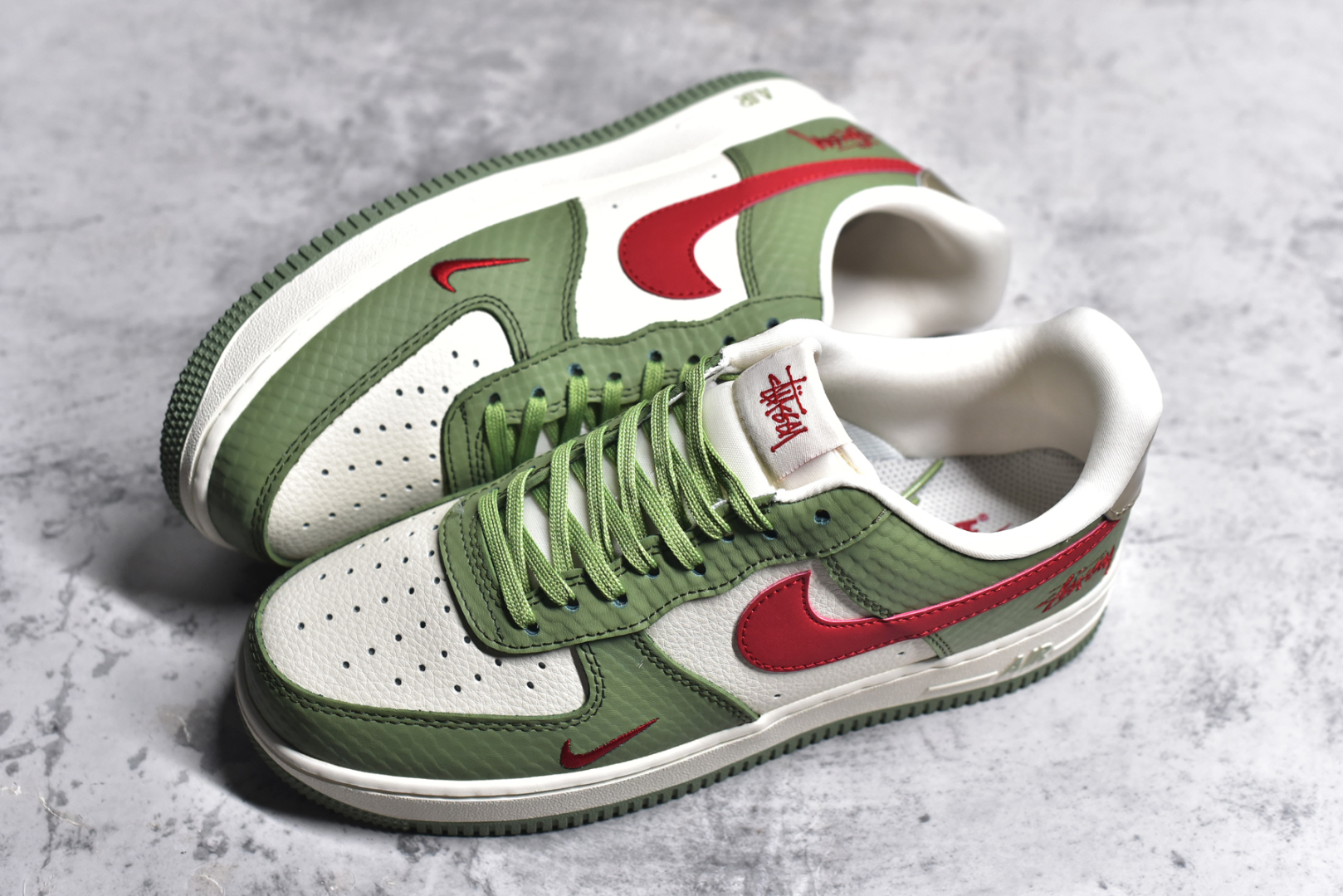 图片[7]-#NK Air Force 1\’07 Low 斯图西联名-青蛇 空军一号低帮休闲板鞋 KK1988-028 #原楦头原纸板 原装鞋盒 定制五金配件 内置全掌气垫 原厂鞋底 尺码：36 36.5 37.5 38 38.5 39 40 40.5 41 42 42.5 43 44 44.5 45-选品中心