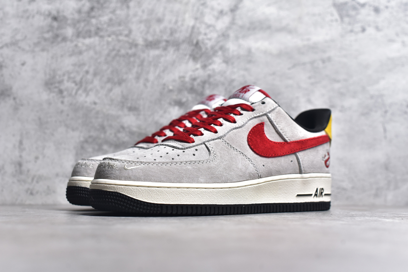 图片[2]-#NK Air Force 1\’07 Low 万圣节联名-红灰猪八 空军一号低帮休闲板鞋 KK1988-020 #原楦头原纸板 原装鞋盒 定制五金配件 内置全掌气垫 原厂鞋底 尺码：36 36.5 37.5 38 38.5 39 40 40.5 41 42 42.5 43 44 44.5 45-选品中心