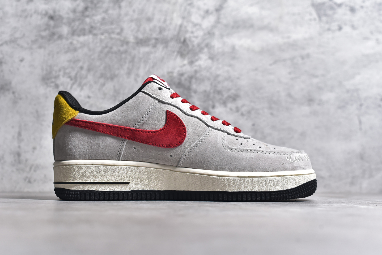 图片[3]-#NK Air Force 1\’07 Low 万圣节联名-红灰猪八 空军一号低帮休闲板鞋 KK1988-020 #原楦头原纸板 原装鞋盒 定制五金配件 内置全掌气垫 原厂鞋底 尺码：36 36.5 37.5 38 38.5 39 40 40.5 41 42 42.5 43 44 44.5 45-选品中心