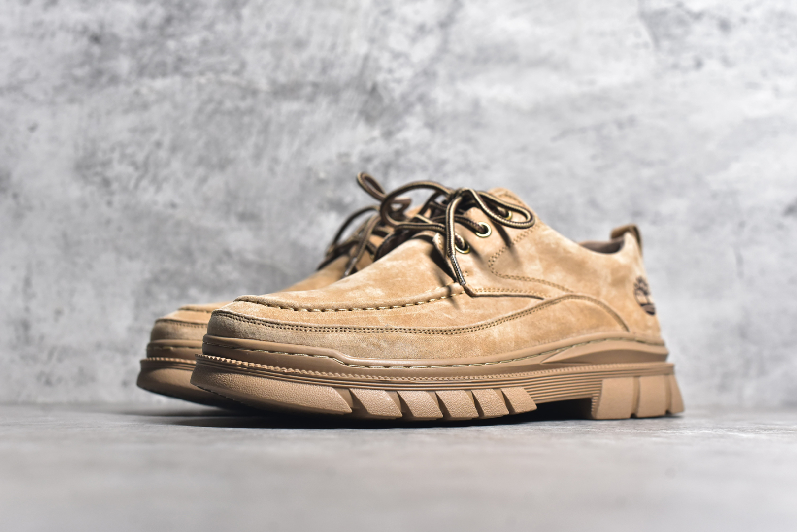 图片[2]-#Timberland 天伯伦/添柏岚经典款 24ss新款低帮 经典再造 全新升级 广东大厂品质 原盒原包装 面料采用意大利🇮🇹顶级磨砂牛皮 搭配防臭防腐真皮乳胶鞋垫 给您完美的穿着体验 质量考究耐穿 型男必备 专治不帅 高品质脚感一流 独家供应 尺码：38 39 40 41 42 43 44 偏大一码-选品中心
