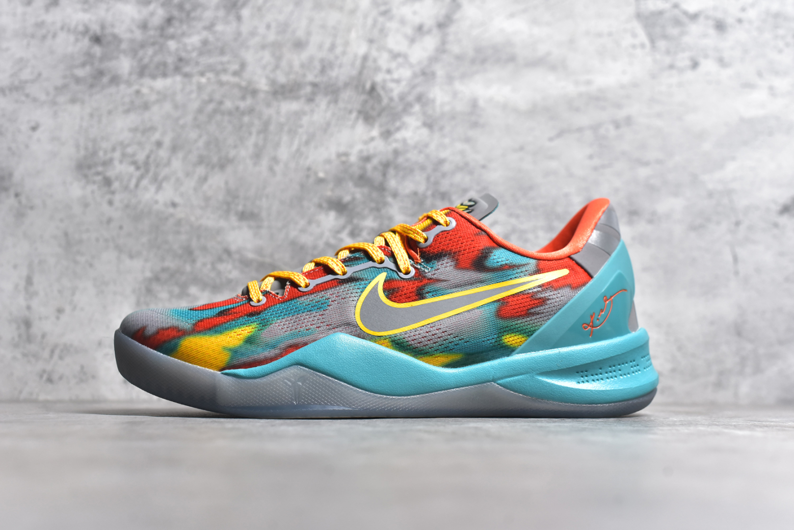 #NK Zoom Kobe 8 Protro 大师之路 威尼斯海滩 FQ3548-001 React科技鞋垫加持 实战配置直接拉满 原楦纸板开发 鞋身流线型、后跟塑形 区分土肥圆 原厂针织鞋面一针一线匹配原版 全身鞋材卡料色独家定制 唯一万针立体刺绣SWOOSH 真实底模最大48.5 实战利器 专供海外市场 尺码：40 40.5 41 42 42.5 43 44 44.5 45 46 47.5 48.5 （脚宽、脚胖 建议买大半码）-选品中心