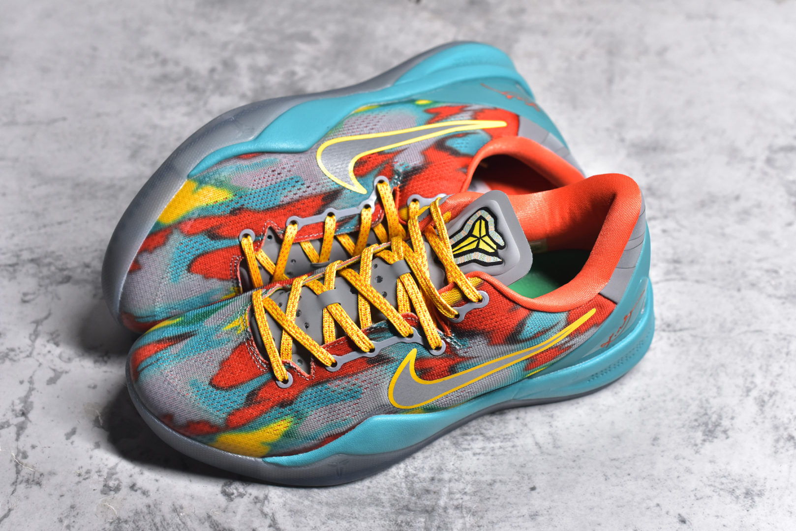 图片[7]-#NK Zoom Kobe 8 Protro 大师之路 威尼斯海滩 FQ3548-001 React科技鞋垫加持 实战配置直接拉满 原楦纸板开发 鞋身流线型、后跟塑形 区分土肥圆 原厂针织鞋面一针一线匹配原版 全身鞋材卡料色独家定制 唯一万针立体刺绣SWOOSH 真实底模最大48.5 实战利器 专供海外市场 尺码：40 40.5 41 42 42.5 43 44 44.5 45 46 47.5 48.5 （脚宽、脚胖 建议买大半码）-选品中心